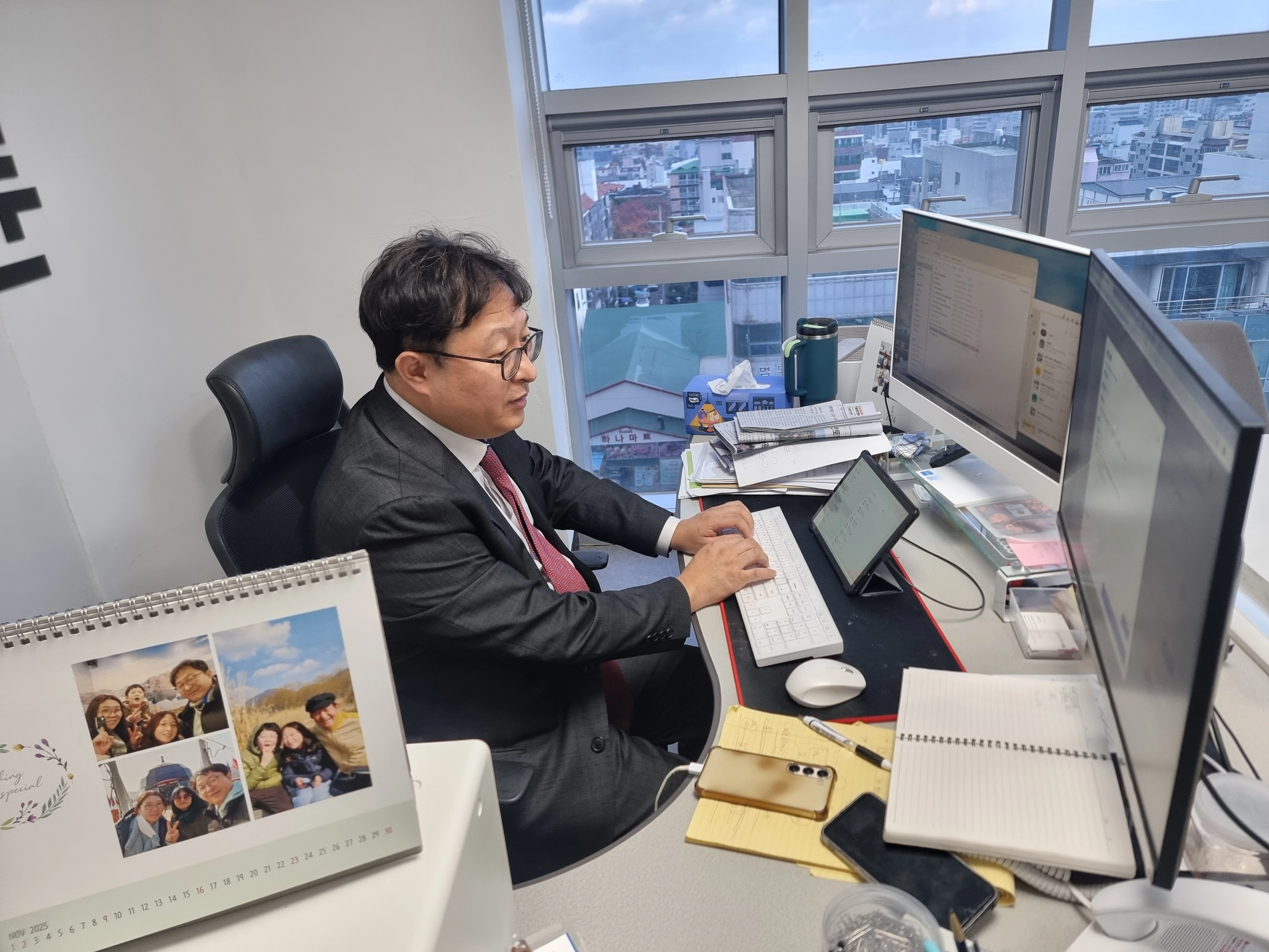 법무법인(유한) 대륜 제주사무소에서 근무하고 있는 고승석 소장