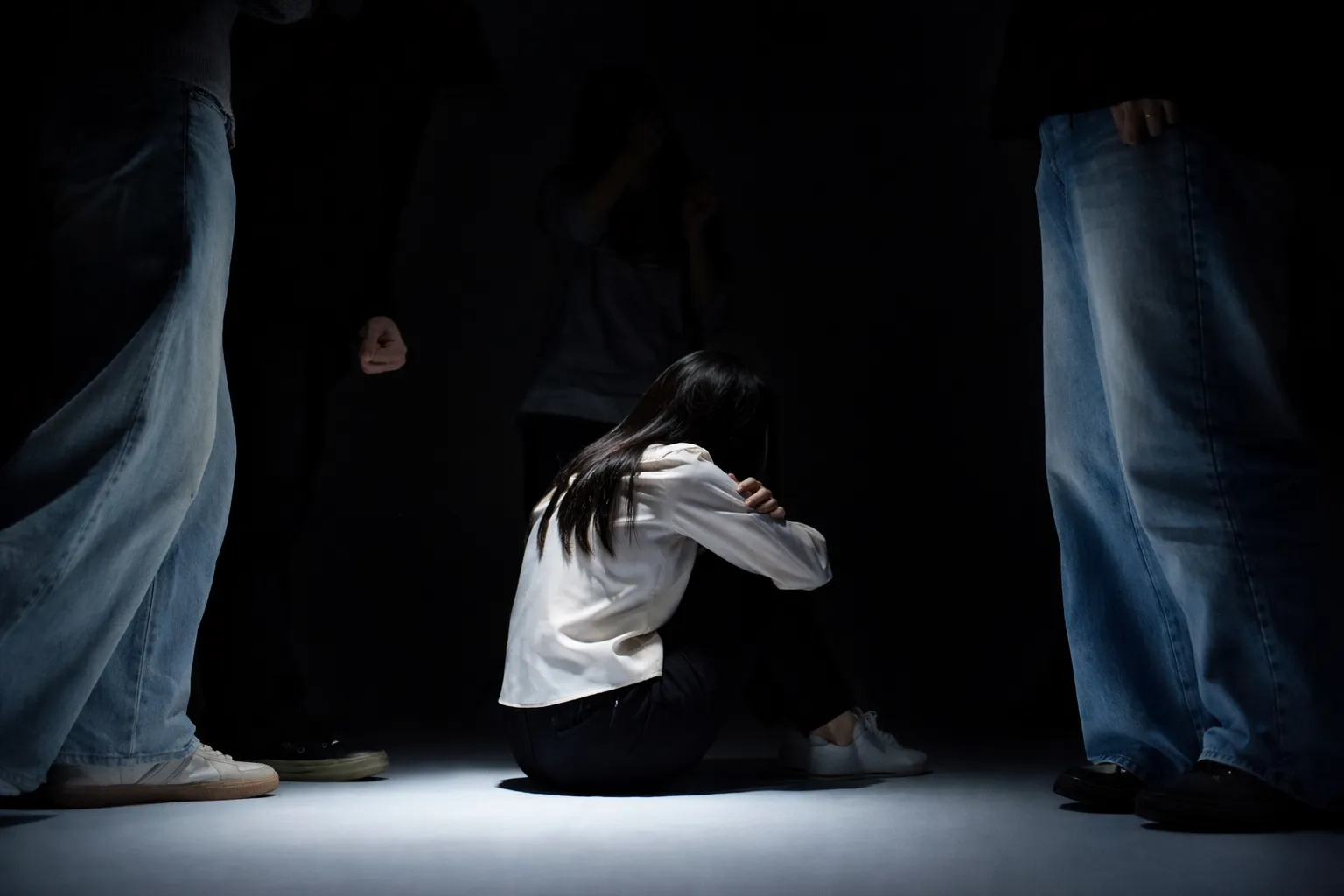 명예훼손징역 온라인게시글고소 공연성판단 형사처벌 수사대응