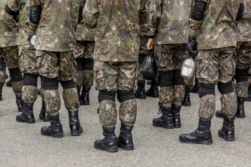 상관모욕죄 군사경찰조사 군형법제64조 상관성판단 군인징계 피해자합의