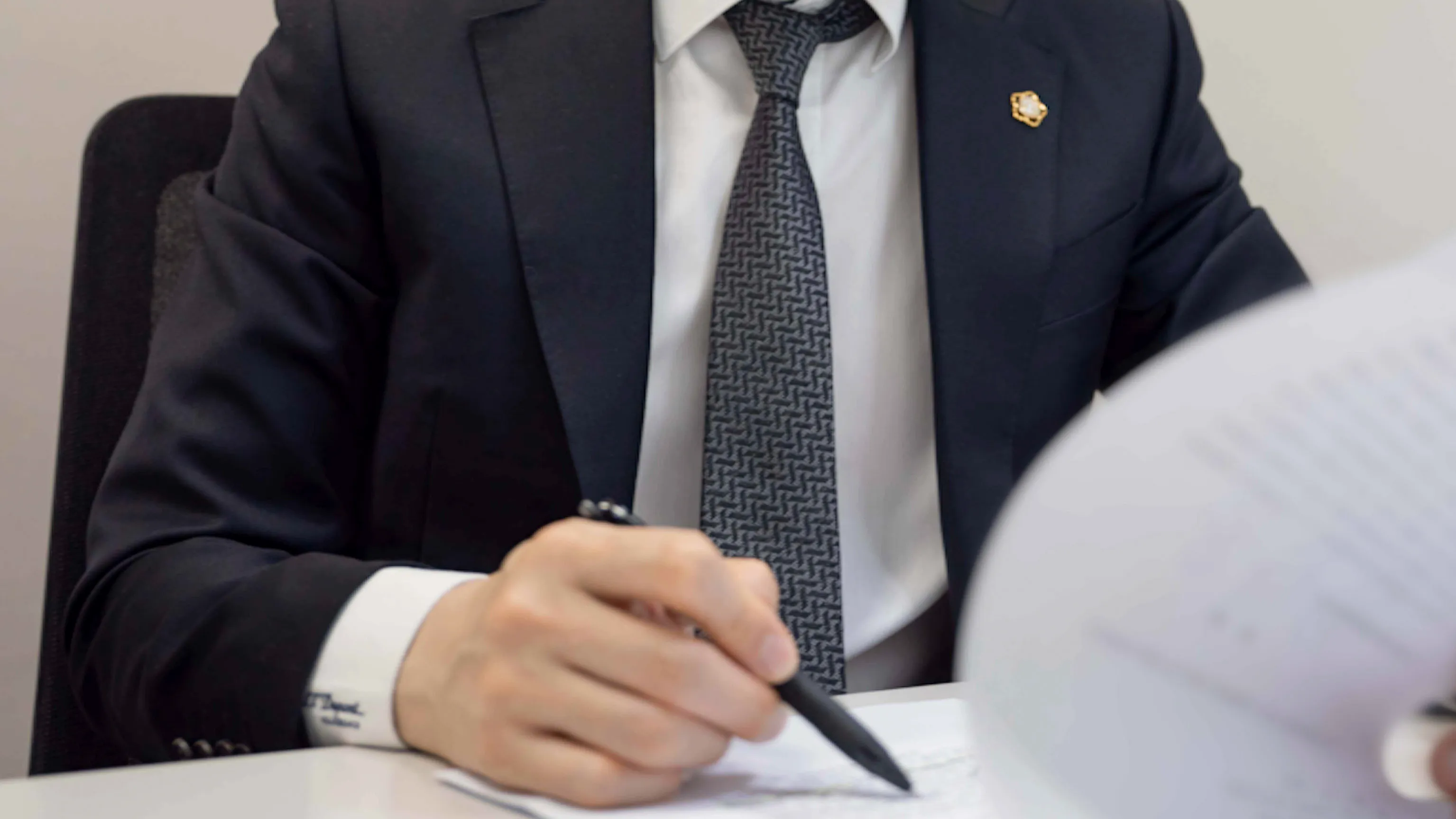 인천부동산변호사 강제이행금 이의신청 시정명령 불법건축물철거
